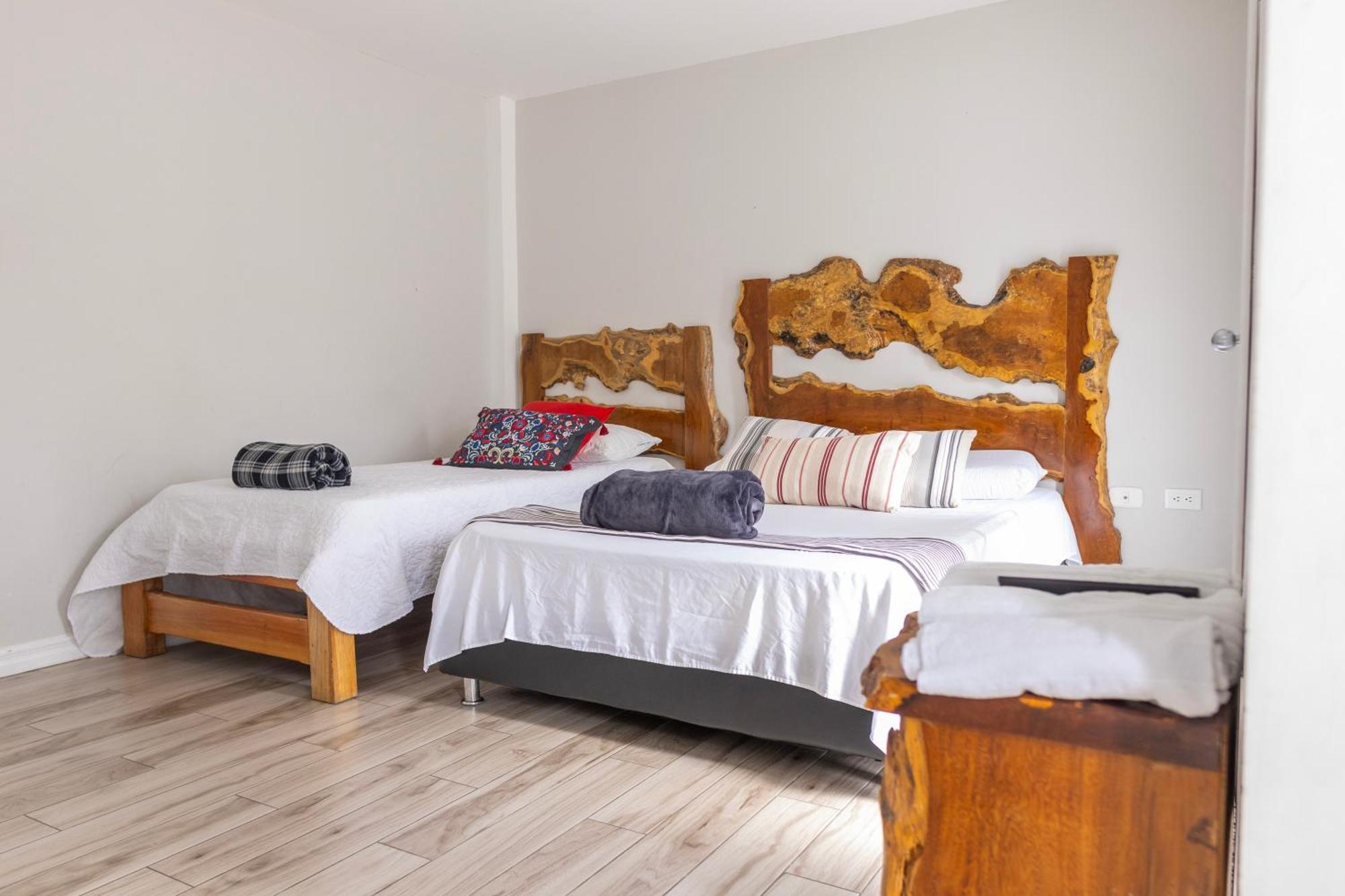 Guest house Casa Alicia 4*